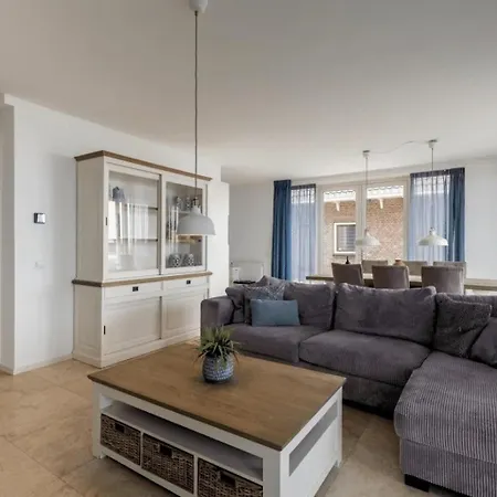 Strandappartement Aan De Boulevard | 6 Personen * Egmond aan Zee